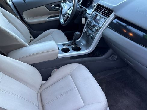 Used 2014 Ford Edge SE w/ Equipment Group 101A image 16
