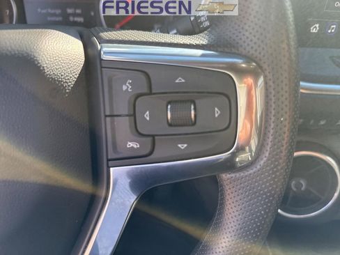 Used 2025 Chevrolet Blazer LT AWD/4WD image 17