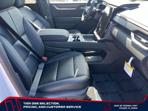 New 2026 GMC Acadia Elevation w/ Black Edition FWD image 20
