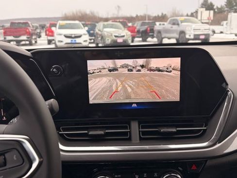 New 2026 Chevrolet Trax ACTIV w/ Sunroof Package image 17