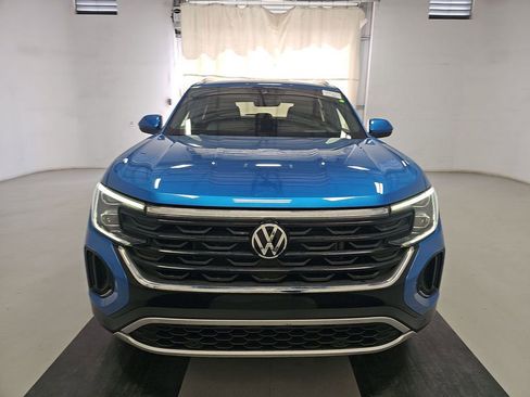 Used 2024 Volkswagen Atlas Cross Sport SEL AWD/4WD image 2