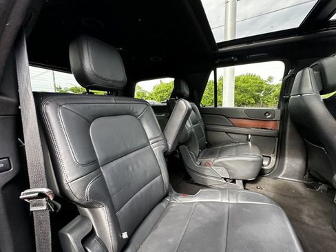 Certified 2023 Lincoln Navigator Reserve AWD/4WD image 36
