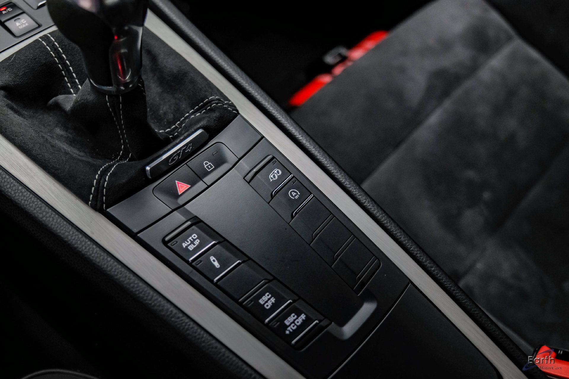 Used 2020 Porsche 718 Cayman GT4 RWD image 64