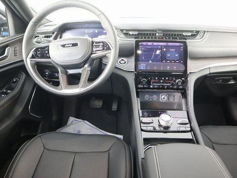 New 2025 Jeep Grand Cherokee L Overland image 7