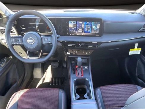 New 2026 Nissan Kicks SR w/ SR Premium Package image 5