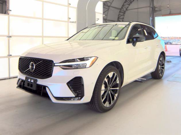 Used 2026 Volvo XC60 B5 Plus AWD/4WD image 2