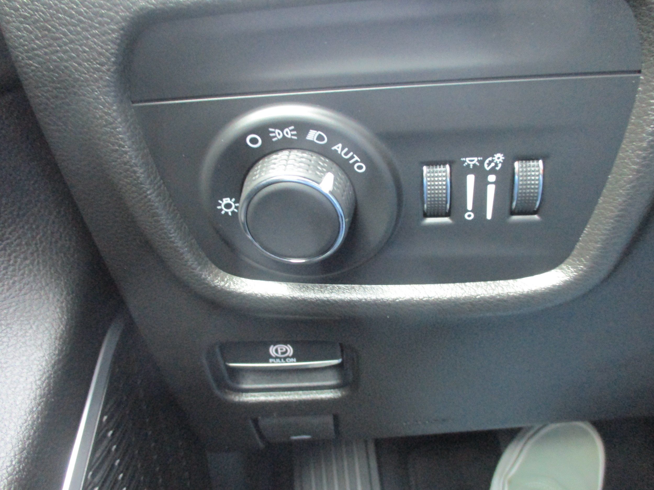 Used 2021 Jeep Grand Cherokee L Laredo AWD/4WD image 21