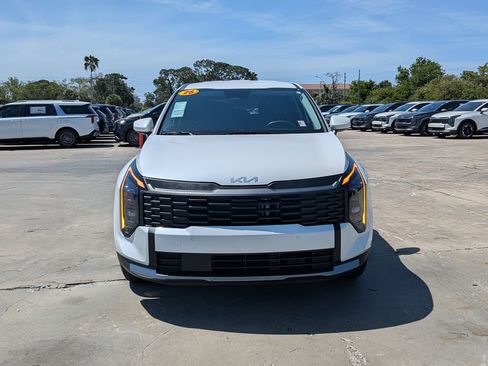 Certified 2026 Kia Sportage LX FWD image 3