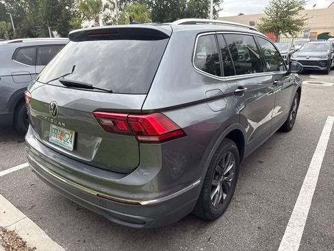 Used 2022 Volkswagen Tiguan SE FWD image 9