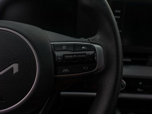 Used 2024 Kia Sportage LX image 26