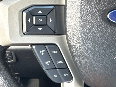 Used 2016 Ford F150 Lariat w/ Equipment Group 502A Luxury image 28