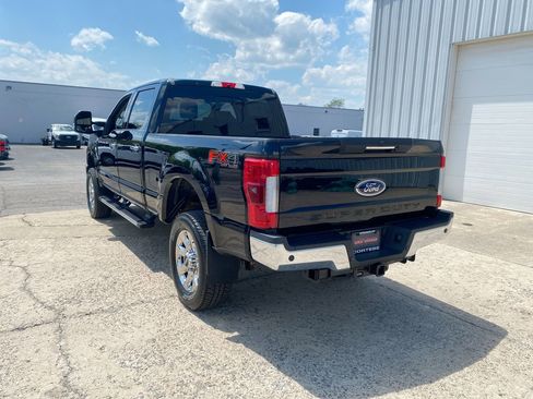 Used 2017 Ford F250 Lariat w/ Lariat Ultimate Package AWD/4WD image 6