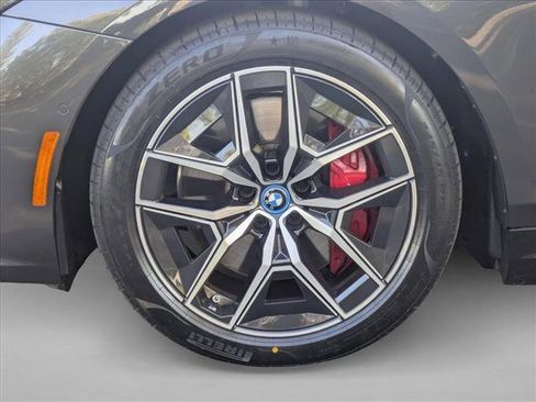 Certified 2025 BMW i5 eDrive40i w/ M Sport Package image 23