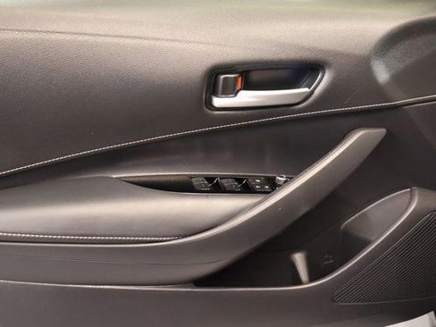 Used 2019 Toyota Corolla SE image 9