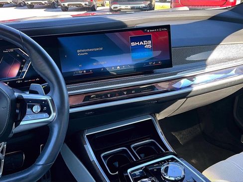 Certified 2023 BMW 740i w/ Executive Package image 9