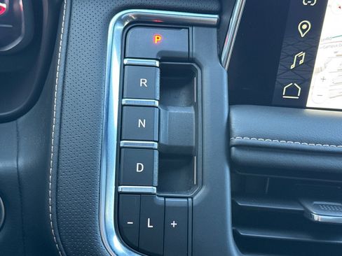 Used 2023 GMC Yukon XL AT4 w/ AT4 Premium Plus Package image 27