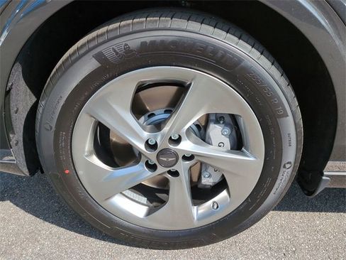 New 2026 Genesis GV70 2.5T Advanced image 10