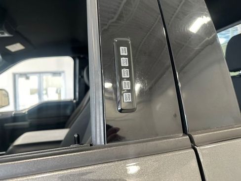Used 2018 Ford F150 XLT w/ Equipment Group 302A Luxury image 19