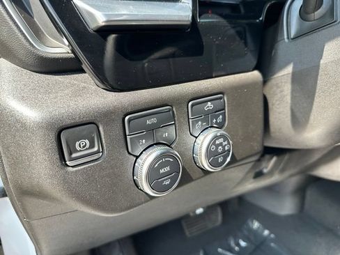 Used 2024 GMC Sierra 1500 Elevation w/ LPO, GMC Protection Package AWD/4WD image 21