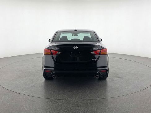 Used 2025 Nissan Altima 2.5 SV FWD image 7