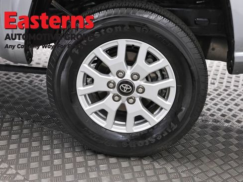 Used 2024 Toyota Tacoma SR5 AWD/4WD image 34