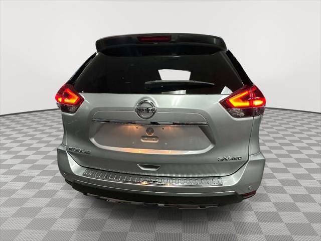Used 2019 Nissan Rogue SV AWD/4WD image 3