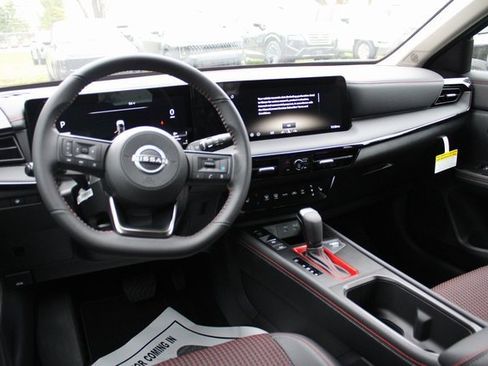 New 2026 Nissan Kicks SR w/ Cold Weather Package image 6
