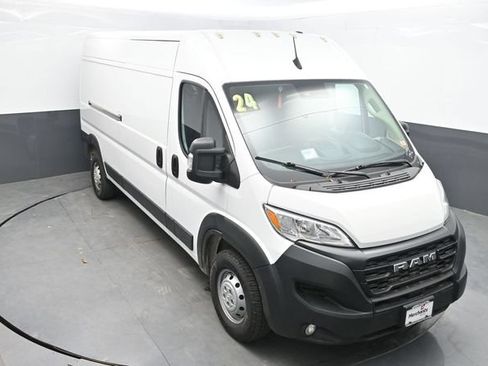 Used 2024 RAM ProMaster 2500 w/ Convenience Group FWD image 26