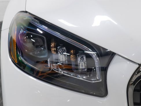 Used 2026 Mercedes-Benz Maybach GLS 600 4MATIC image 16