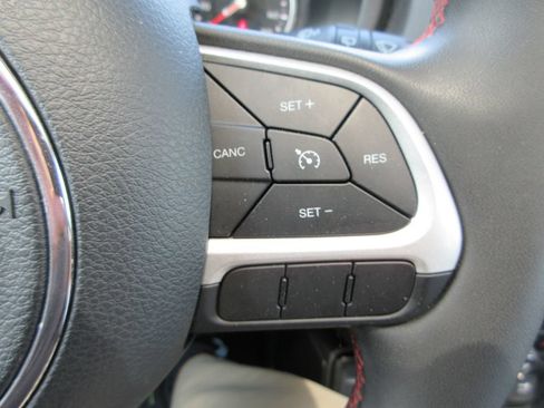 Used 2023 Jeep Renegade Trailhawk w/ Sun/Sound Group AWD/4WD image 28