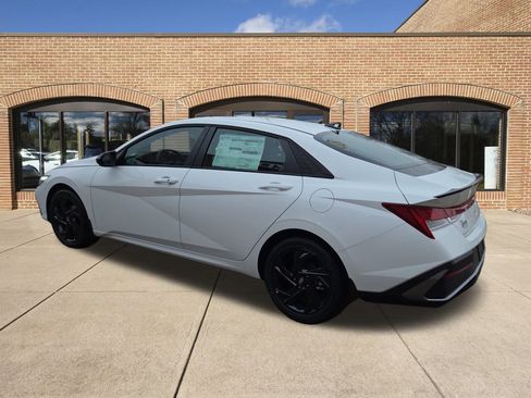 New 2026 Hyundai Elantra Sport image 6