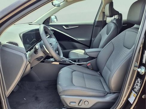 New 2026 Kia Niro EX FWD image 15