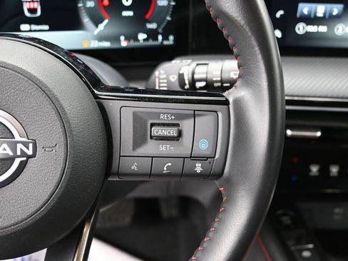 Used 2025 Nissan Kicks SR image 19