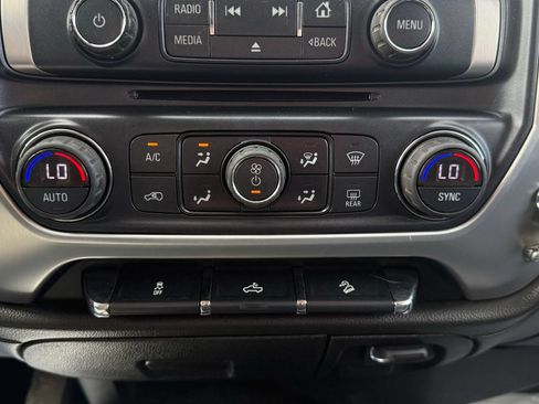 Used 2018 GMC Sierra 1500 SLE w/ Suspension Package, Off-Road AWD/4WD image 15