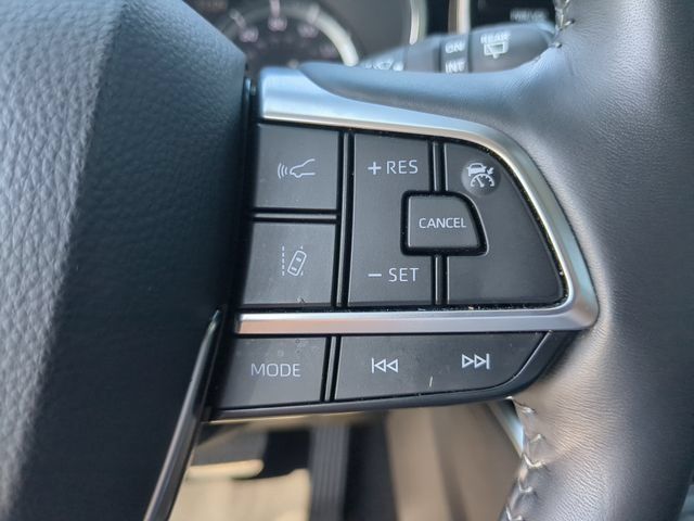 Used 2020 Toyota Highlander Platinum FWD image 33