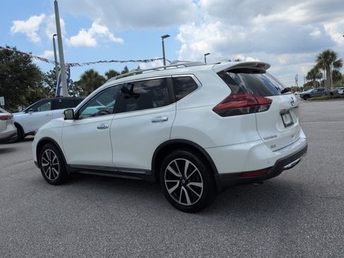 Used 2019 Nissan Rogue SL w/ Premium Package FWD image 7