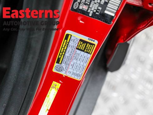 Used 2022 Hyundai Venue SEL image 33