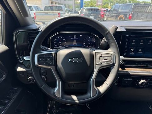 Used 2023 Chevrolet Silverado 1500 RST w/ Redline Edition AWD/4WD image 27