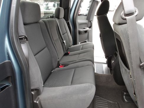 Used 2007 Chevrolet Silverado 2500 LT w/ 2LT Convenience Package image 12