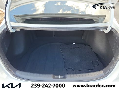 Used 2024 Kia Forte GT-Line image 10