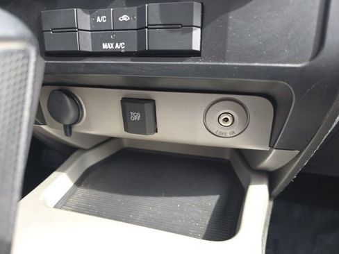 Used 2011 Ford Escape XLT w/ Class II Trailer Tow Pkg image 16