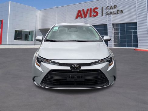 Used 2024 Toyota Corolla LE image 2