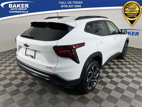 New 2026 Chevrolet Trax RS image 5