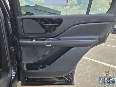 Used 2023 Lincoln Aviator 2WD image 46