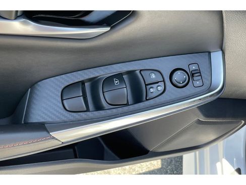 Used 2022 Nissan Sentra SR FWD image 11