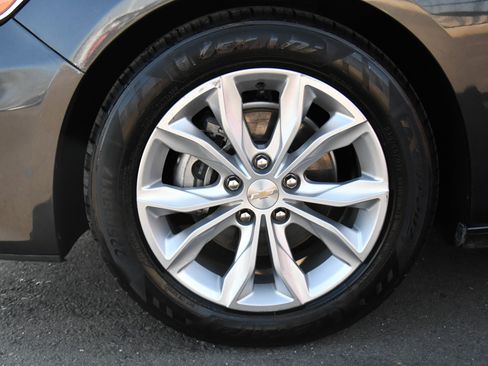 Used 2023 Chevrolet Malibu LT image 12