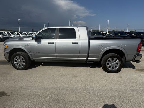 Used 2019 RAM 2500 Limited AWD/4WD image 9