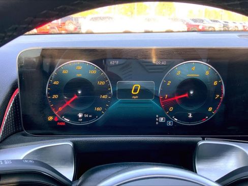 Used 2022 Mercedes-Benz GLB 250 4MATIC image 26