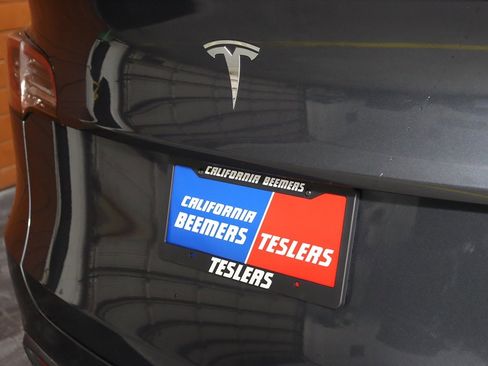 Used 2022 Tesla Model Y Performance image 16