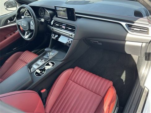 Used 2025 Genesis G70 2.5T w/ Sport Prestige Package image 17